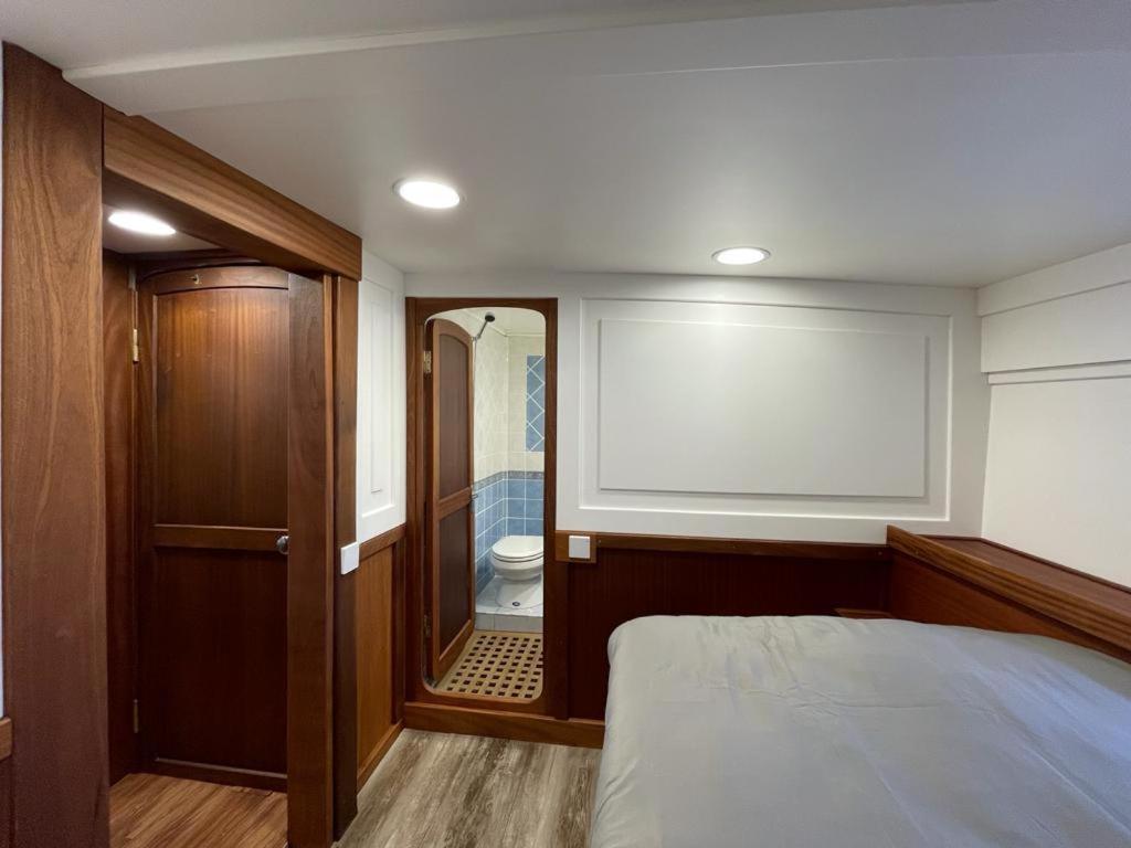 Classic Yacht Yanika Yachting Watersport Ets Villaputzu Ngoại thất bức ảnh